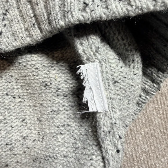 UNTUCKit Sweater Mens 2XL Gray Lambswool Mock Neck Button Henley Pullover EUC - Picture 8 of 13